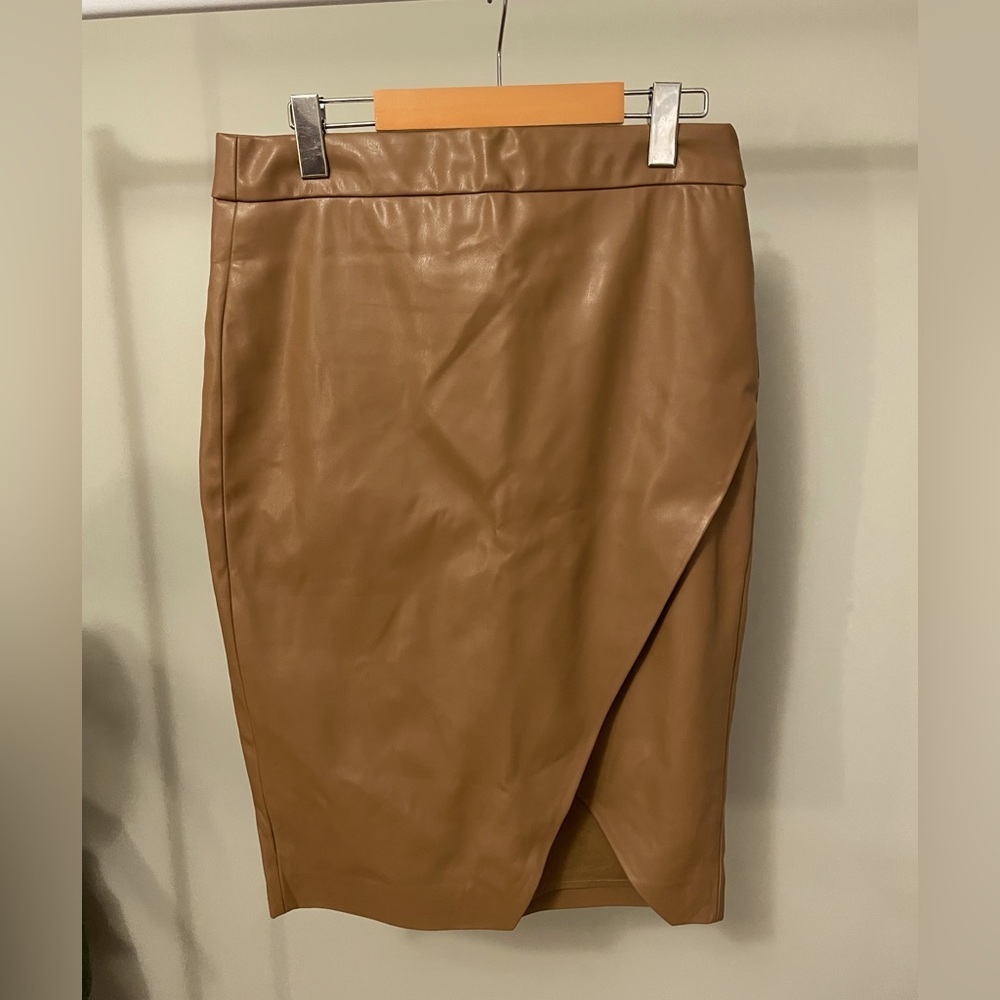 RW&Co Faux Leather Pencil Skirt with Front Slit Size 8